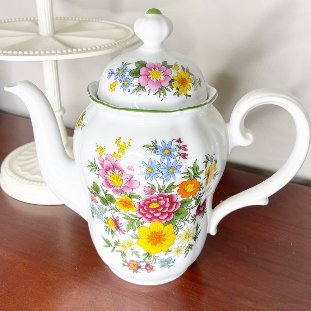 Seltmann Weiden Bavaria Barock Colorful Floral Tea Pot Vintage German Porcelain